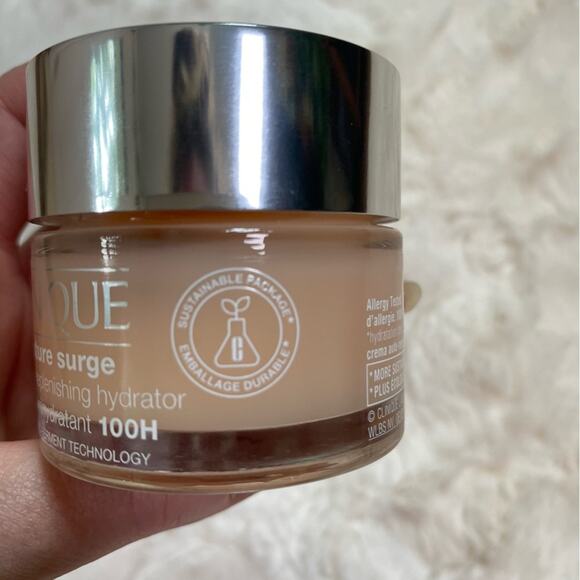 New Clinique Moisture Surge 100H Auto-Replenishing Hydrator 1.7 oz - Picture 9 of 12